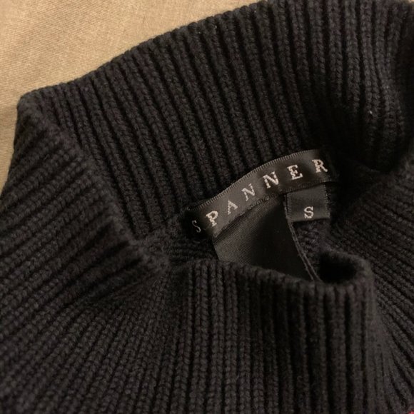 SPANNER | Plaid Mock Neck Sweater - Picture 3 of 5